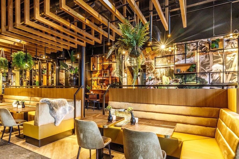 Fletcher Hotel Paleis Stadhouderlijk Hof Леэварден Экстерьер фото